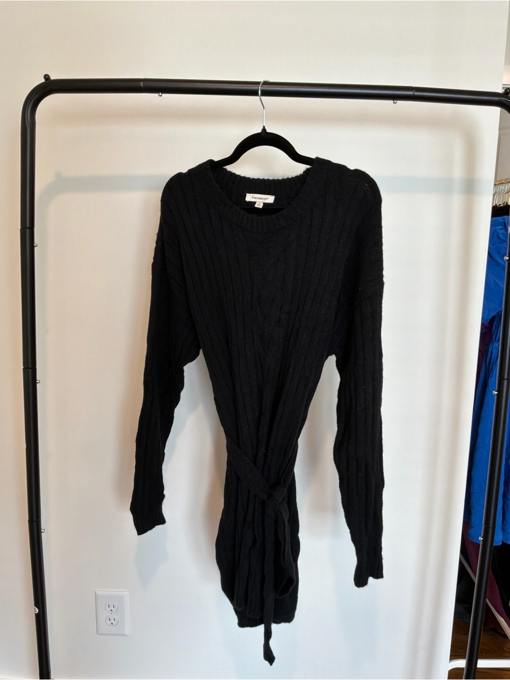 Francesca's Collections Black Cable-Knit Tie-Waist Crew Sweater